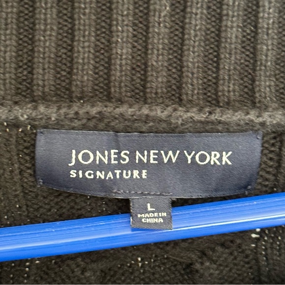 JONES NEW YORK SIGNATURE Navy Blue Sweater Cable Knit w/ Button Pockets Size L - Picture 2 of 4